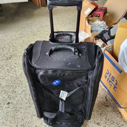 la8643-03 scuba pro dive bag with 2 wheels