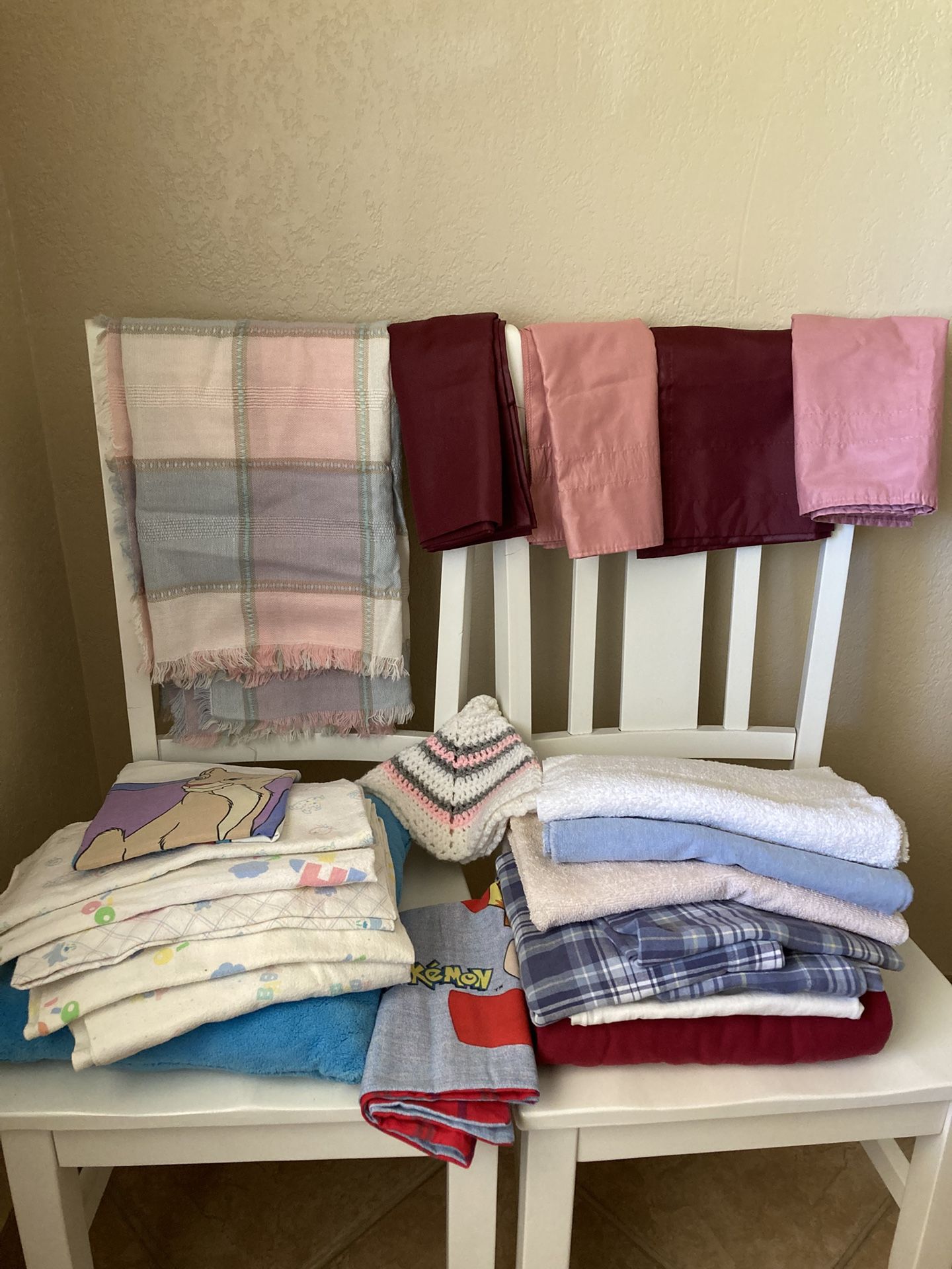 Bundle Of Linens, Towels, More $5