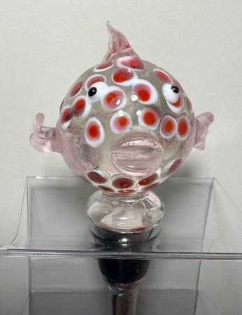 NEW In Box Pier 1 Imports Glass Fish Wine Juice Bottle Stopper Home Kitchen Accent