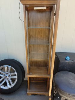 Glass display shelf