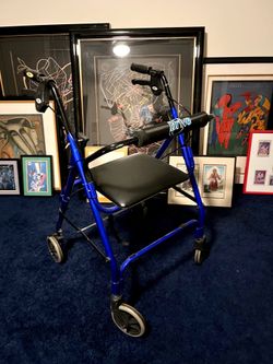 Drive Walker – foldable with seat – excellent condition