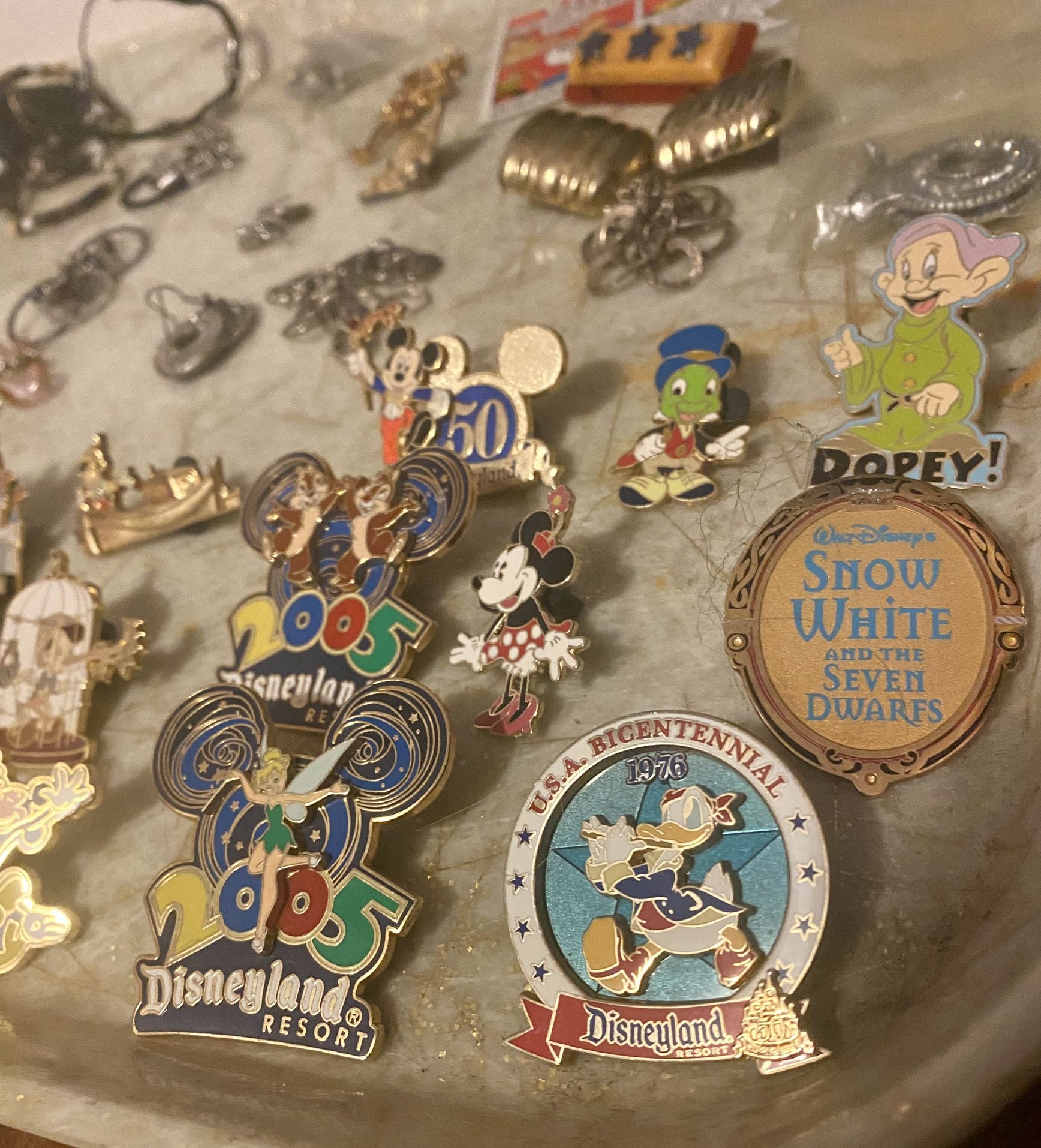 Tons Of Disney Vintage Collectible Pins 📍