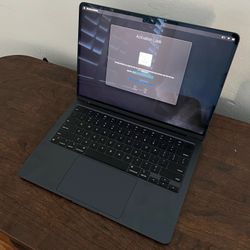 (For Parts) Apple MacBook Air (13-inch, 2022) M2 A2681 Laptop Computer - Midnight