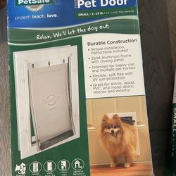 Pet Door Brand New Small Animal