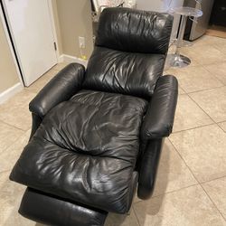 Recliner Chair 