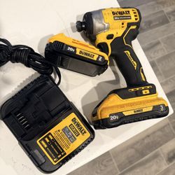 Dewalt 20v Impact Driver Kit