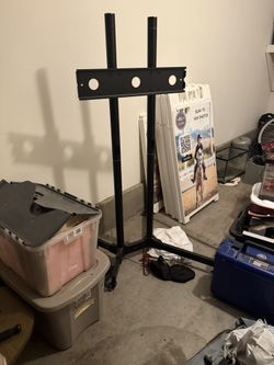 Tv Stand W Wheels