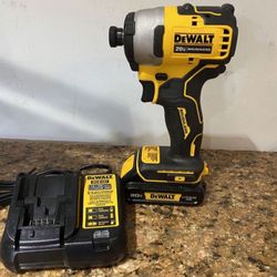 NEW DEWALT  20V Brushless Impact Driver