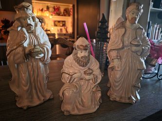 Three ✨️Nice looking Wise Men
