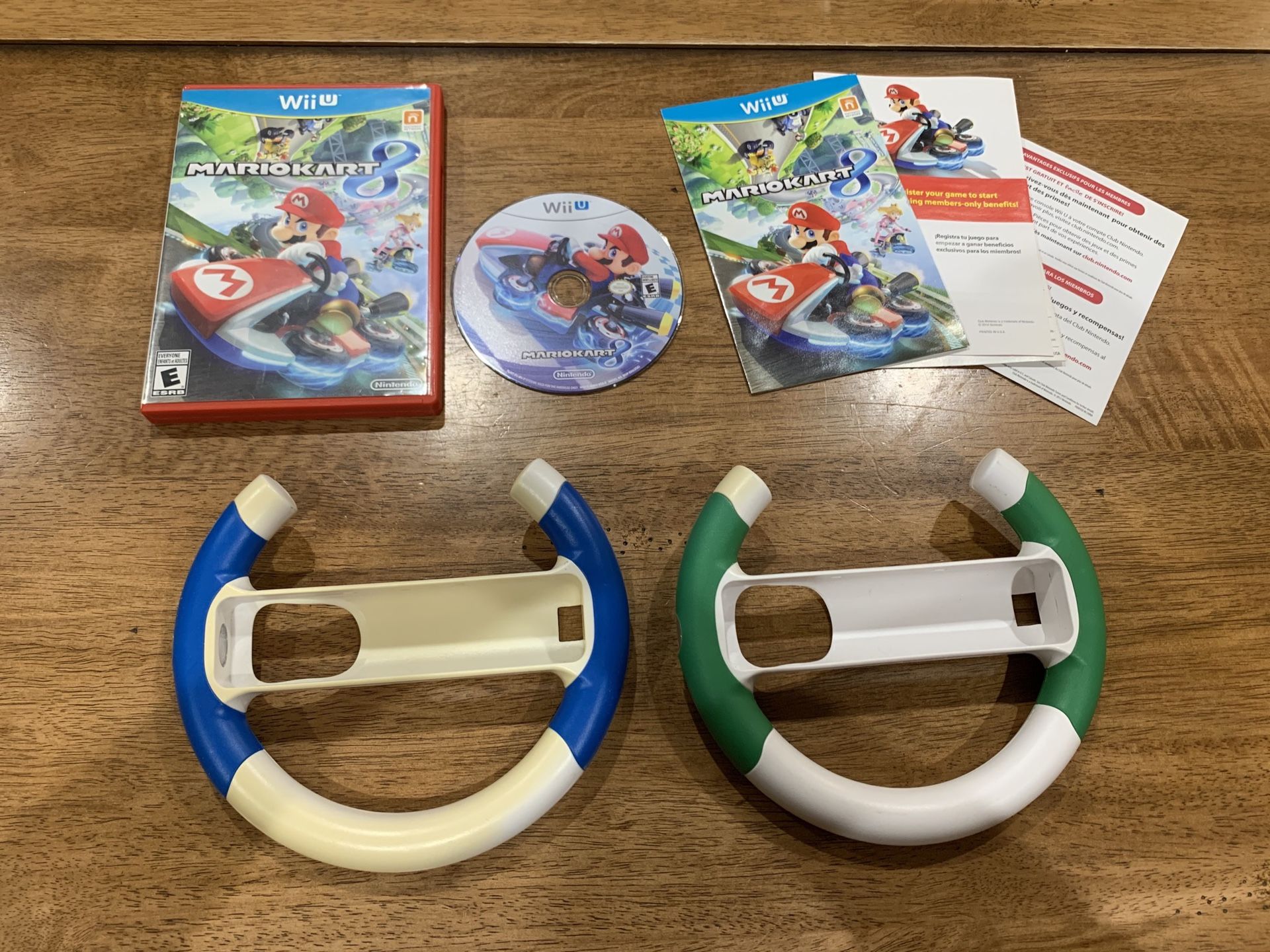 Mario Kart 8 Nintendo Wii U Game Complete w/ Manuals and 2 Wheels
