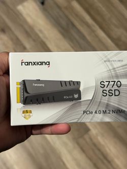 Fanxiang S770 1TB PCIe 4.0 NVMe SSD w/ Heatsink New Sealed