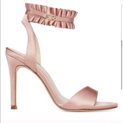 NEW Nicole Miller 7.5 Blush Pink Strap Heel 💗
