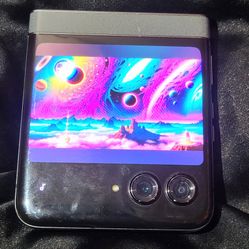 LOCKED Motorola Razr 2024