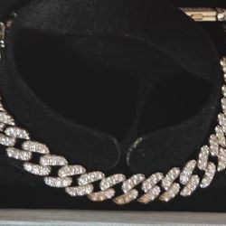 925 Silver Moissanite Diamonds Size 8.5 8.4 Mm Wide 4.8 Carats Of Moissanite Diamonds 925 Silver Stamped 18k White Gold Bonded  Will Trade ForJewelry 