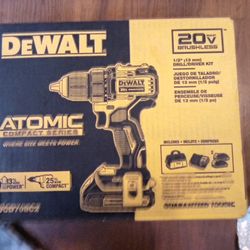 DeWalt 1/3" (13;Mm) Drill/Driver Kit