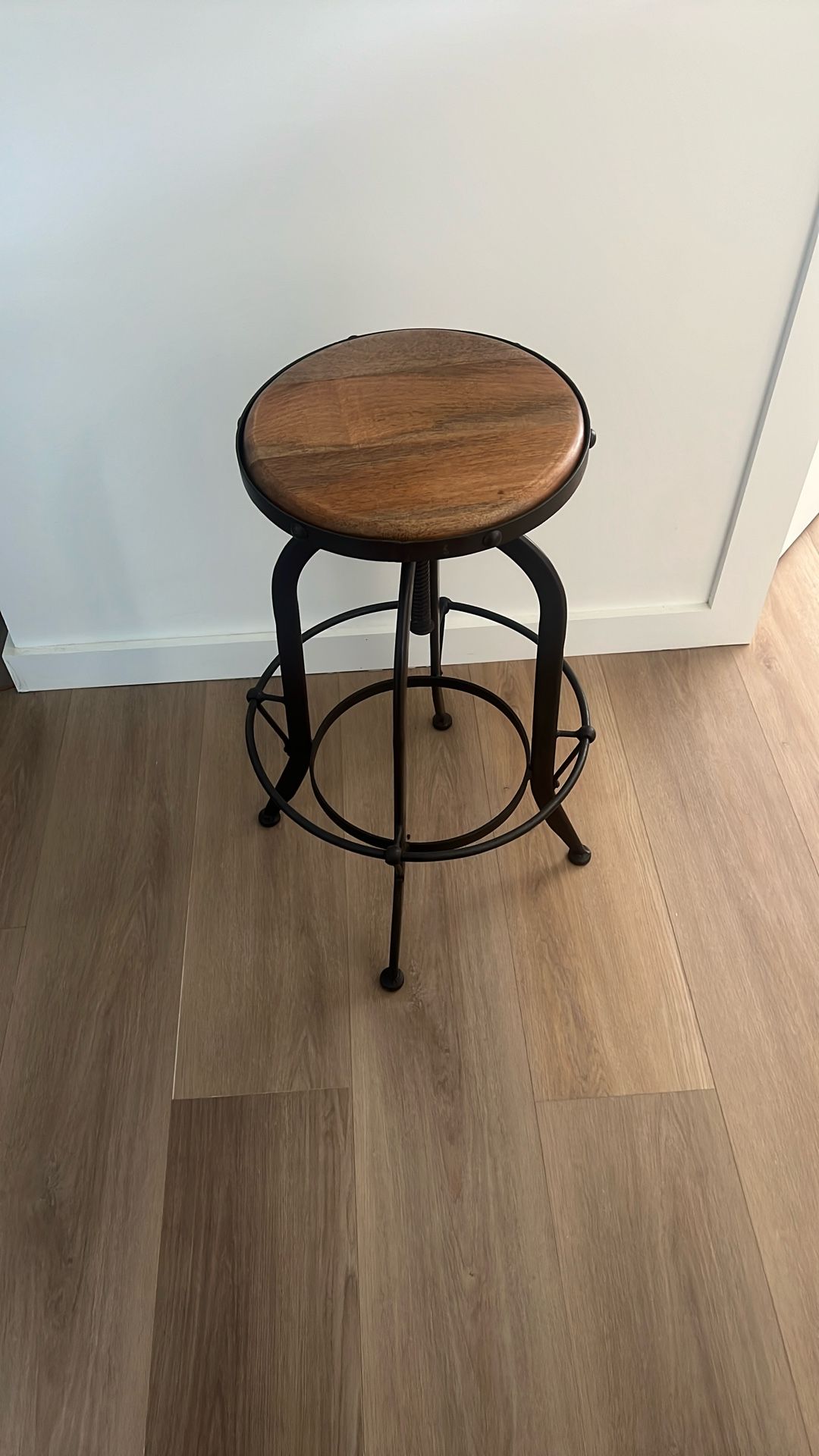Bar stools (set of 2)