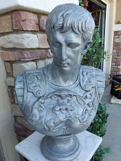 Statue
