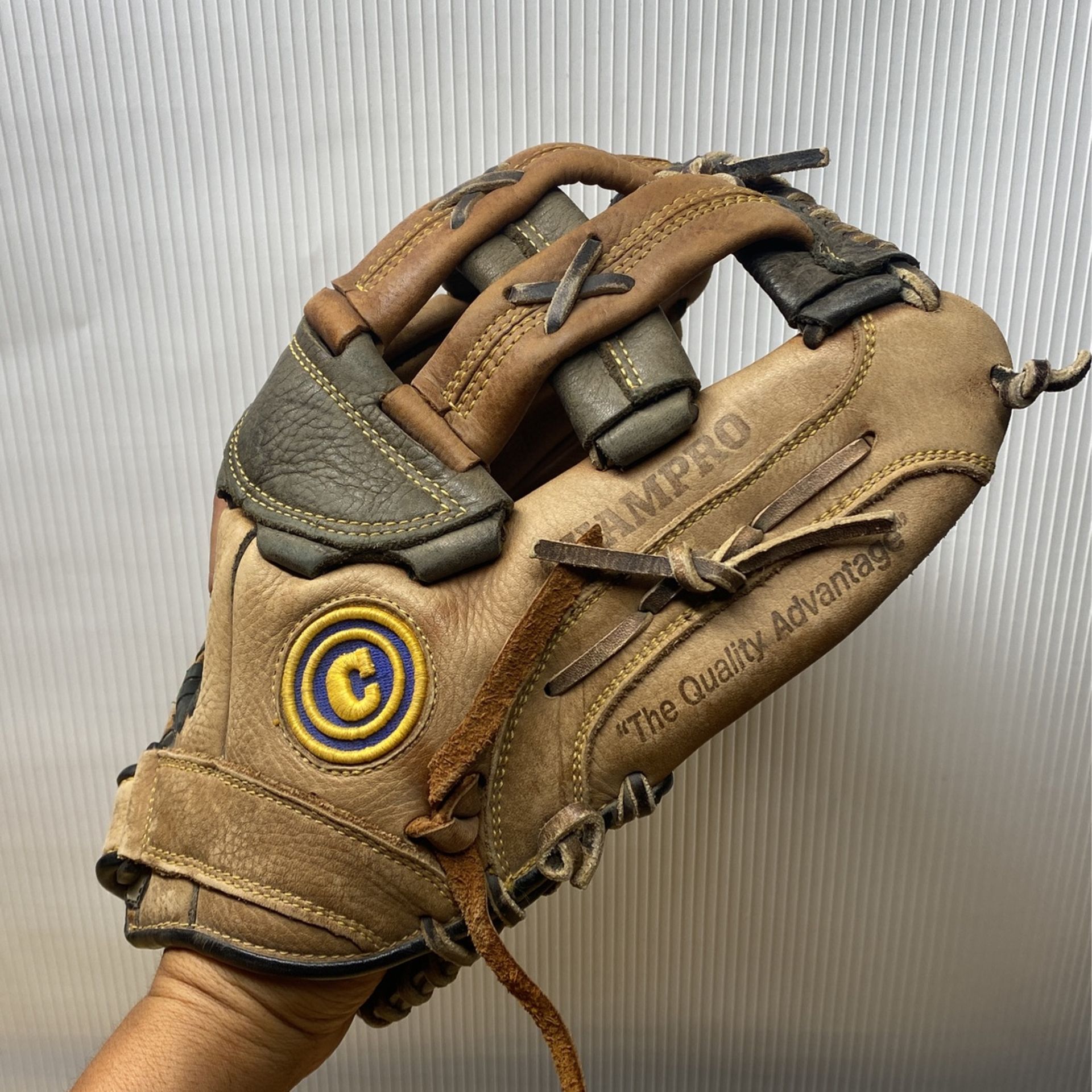 Nice 13 inch Softball Glove 