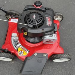 Like New Yard Machines 20" Mower - Easy Start!