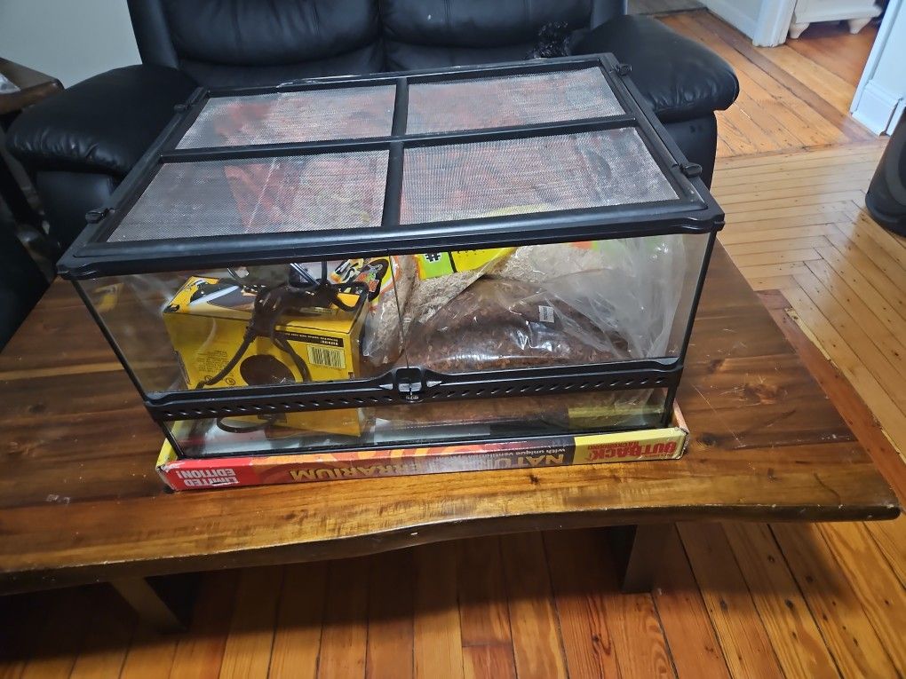 Habitat For Snake Or Turtle, Bearded dragon