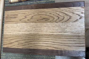 Walnut & Red Oak Cutting Board