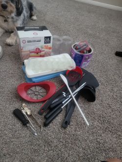 Mixed Kitchen Gadgets and Utensils Lot