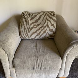 Single Plush Sofa
