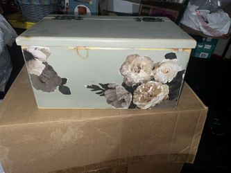 Handmade Wooden Floral Storage/Keepsake Box