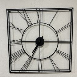 Modern Clock 