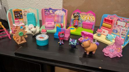 Gabby's Dollhouse Rooms And Accessories
