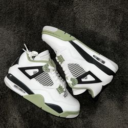Jordan 4 Seafoam 