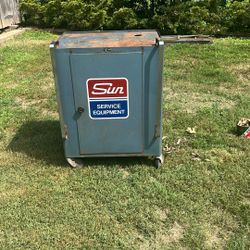 Metal Work Cabinet On Casters 