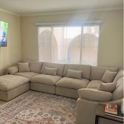 BRAND NEW! 6 Piece Oatmeal CLOUD Modular Sectional Couch (FREE DELIVERY 🚚)