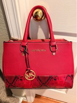 MICHAEL KORS