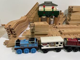 Thomas The Train Wooden Toy Set
