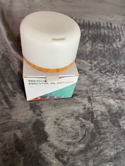 Essential oil diffuser