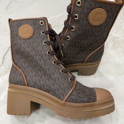 NEW Michael Kors Boots Women’s Size 10