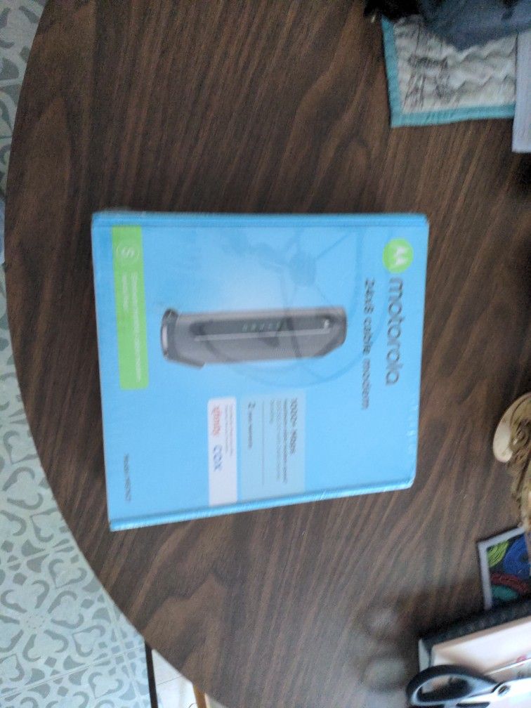 Motorola 3.0 Model MB7621 Modem (In Packaging)
