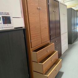 Closet New $319