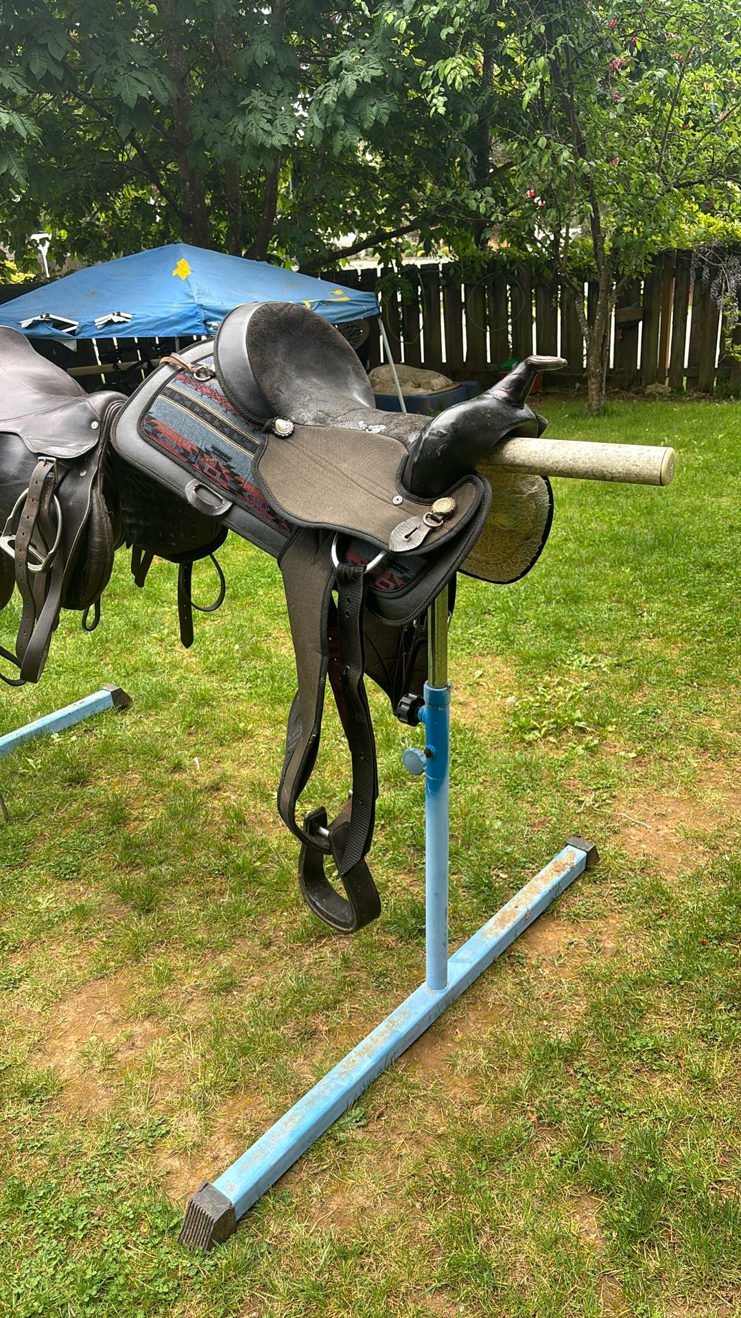 Teen western saddle