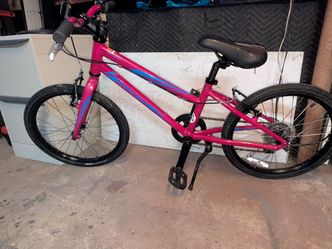 Specialized Hotrock 20 kids bicycle with a pink frame