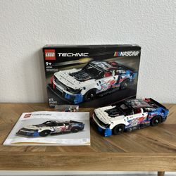 LEGO 42153 TECHNIC NASCAR Includes All Pieces, Manual & Box 100% Complete All Pieces Are Included Price FIRM See My Listings Summerlin West Las Vegas