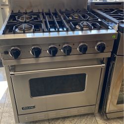 30” Inch Viking Gas Range