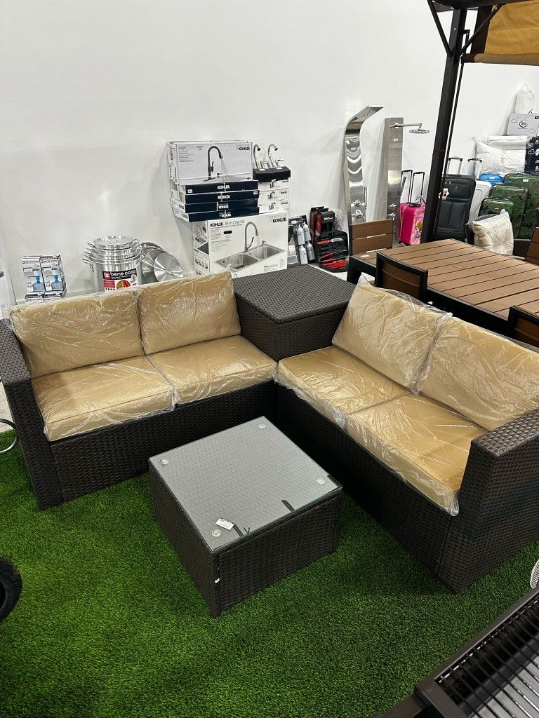 Outdoor Patio Furniture Set