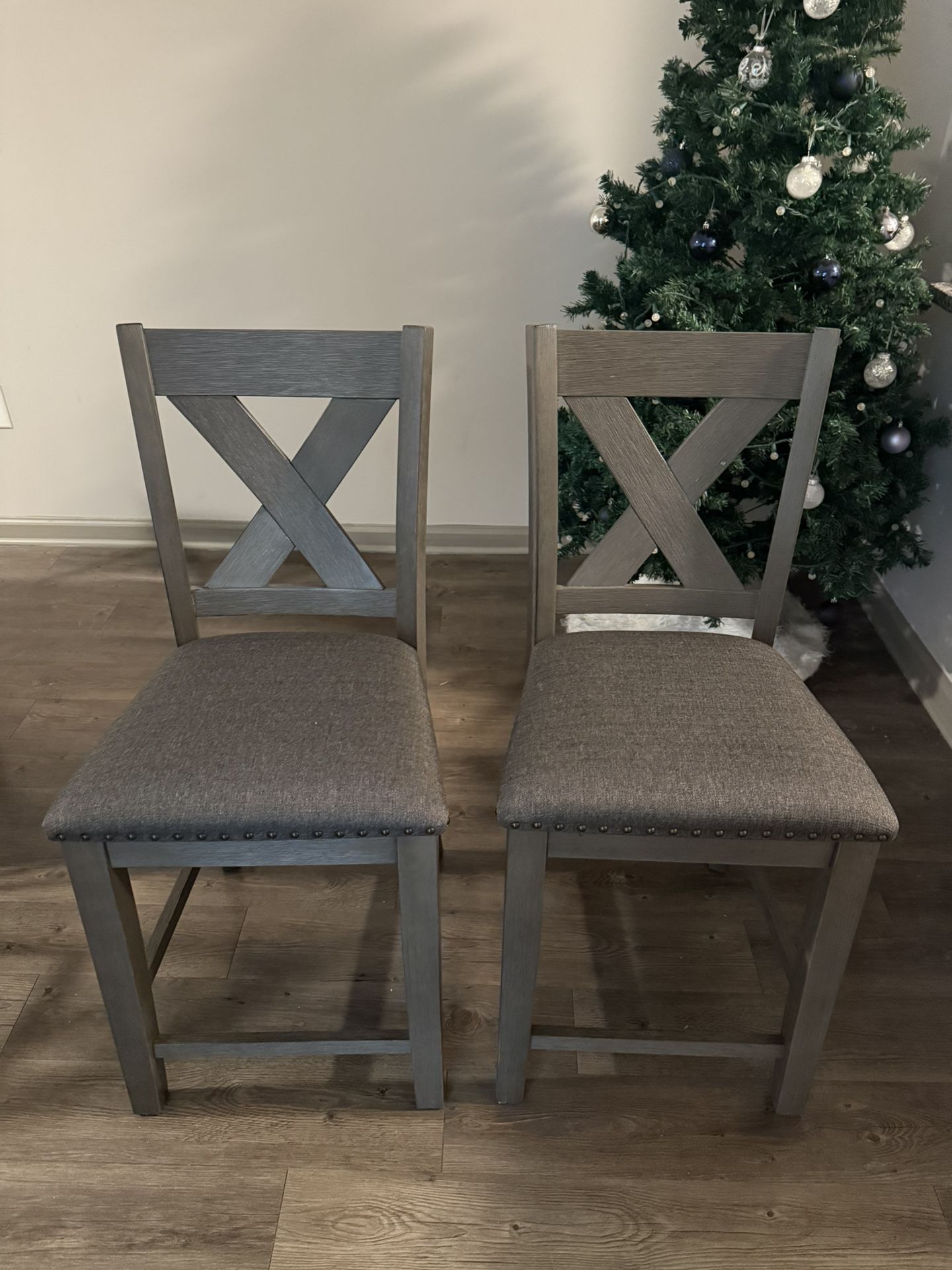 Gray wooden/upholstered counter/barstools (set of 2)