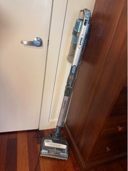 Shark cordless vacuum