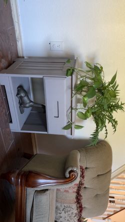Cozy End Table/Nightstand