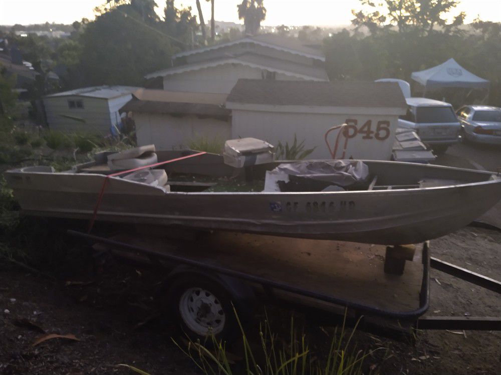 13 And 1/2 Ft Aluminum Fishing Boat And Motor Trailer Not Included Needs To Be Registered 1,200 OBO