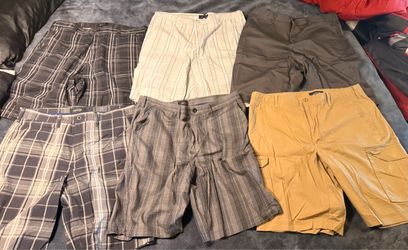 Apt. 9 Men’s Size 38 Shorts($10 Each)