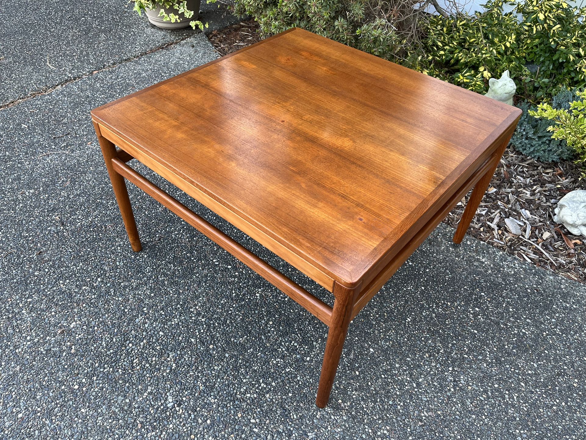 Teak Danish Mid Century Side Or Coffee Table By Centrum Mobler